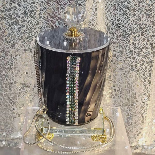 https://sandarellapurses.com/wp-content/uploads/2024/08/Sandarella_Black_Sparkle_Glass_Purse_1-600x600.jpg