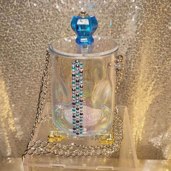https://sandarellapurses.com/wp-content/uploads/2024/08/Sandarella_Blue_Sparkle_Glass_Purse_1-600x600.jpg