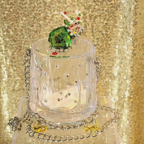 https://sandarellapurses.com/wp-content/uploads/2024/08/Sandarella_Christmas_Moose_Glass_Purse_3-600x600.jpg