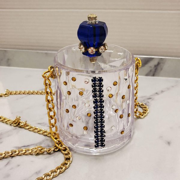 https://sandarellapurses.com/wp-content/uploads/2024/08/Sandarella_Holy_Cross_High_Glass_Purse-600x600.jpg
